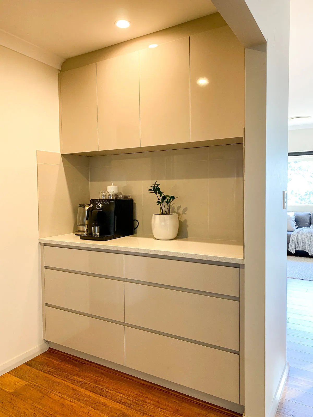 Arched pantry nook