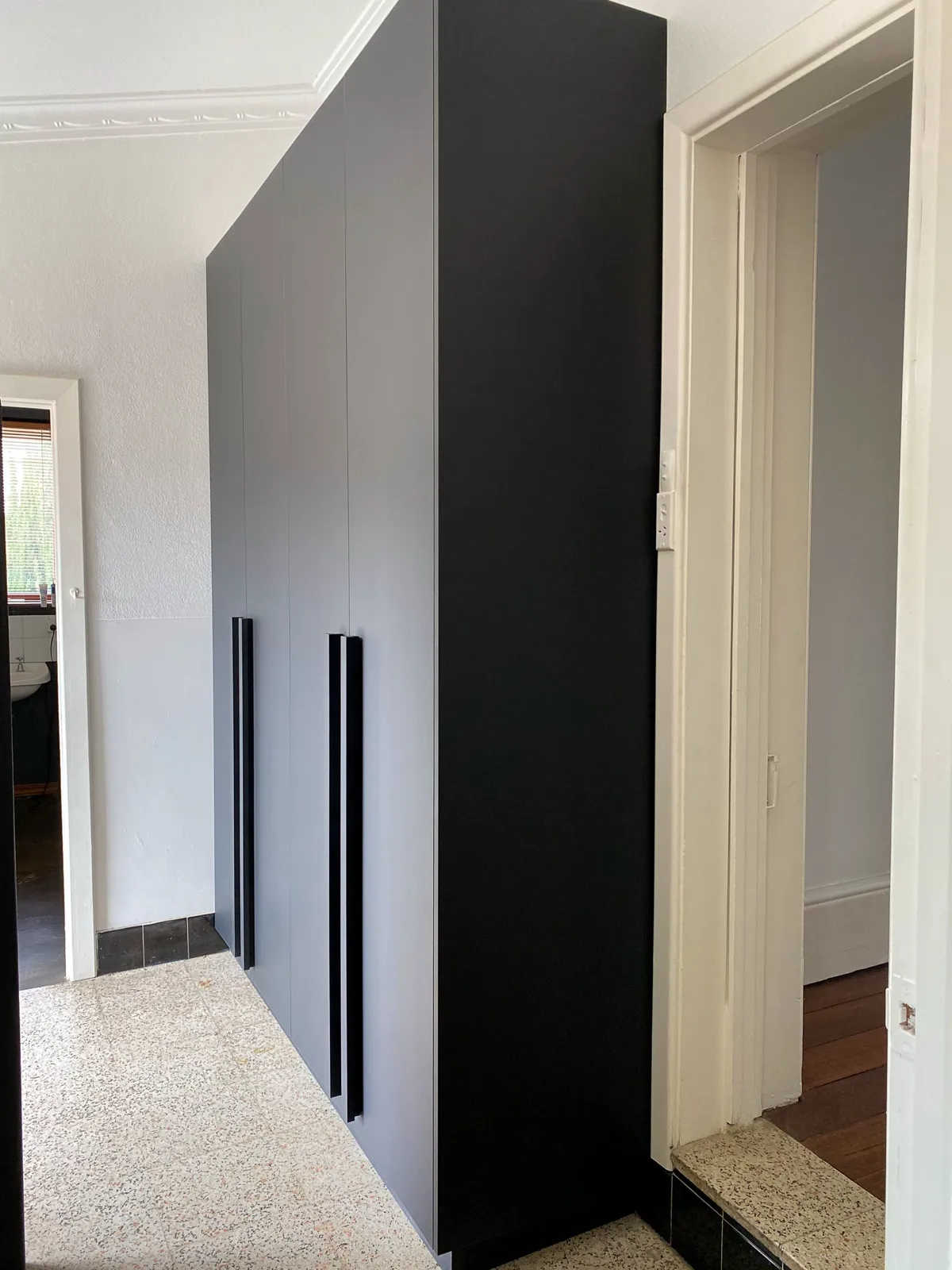 Slate wardrobe wall