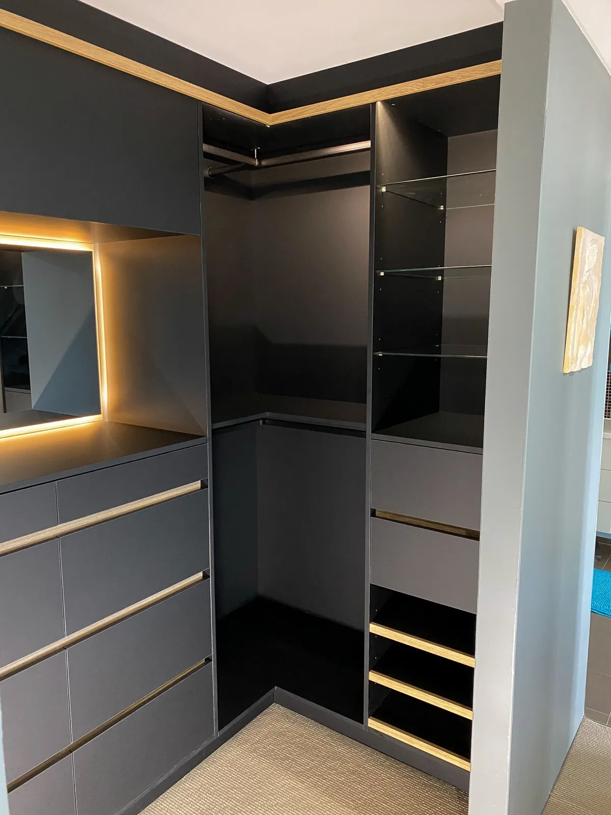 Walk-in robe corner, shoe shelves