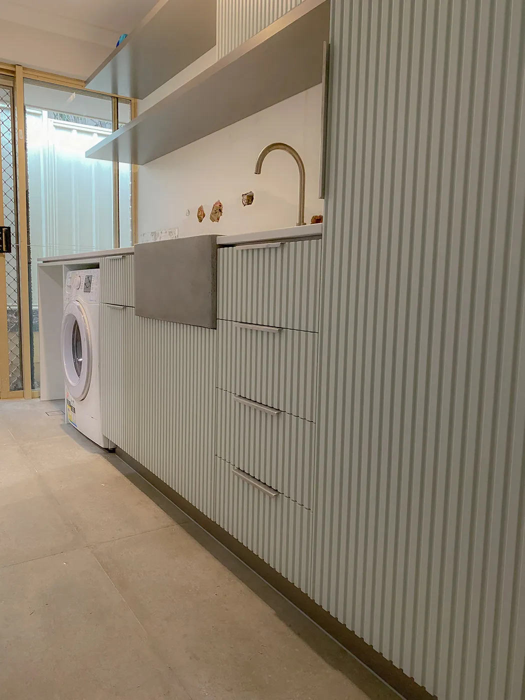 Laundry cabinetry